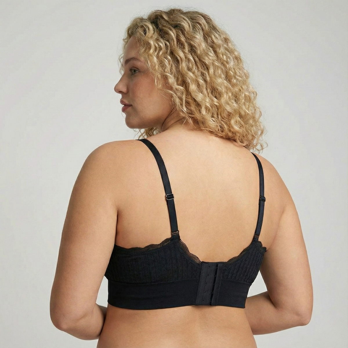 Emma Supportive Moisture-Wicking Bra